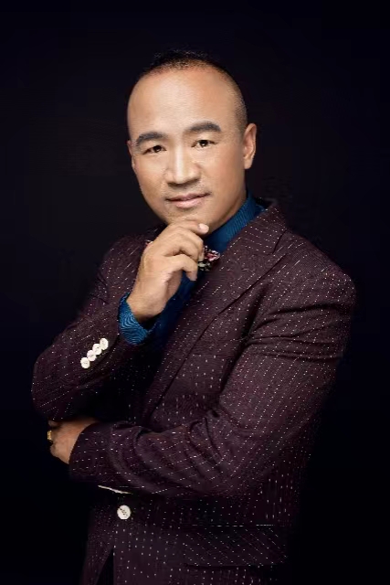 殷  三(图1)